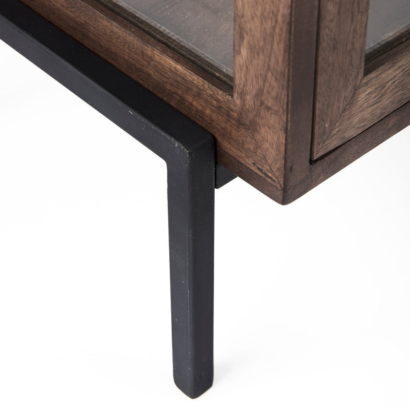 media image for Arelius End Side Table Mercana Mer 69207 46 270