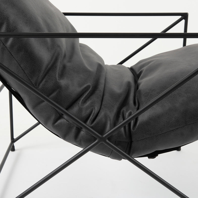 media image for Leonidas Leather Accent Chair Mercana Mer 69461 14 285