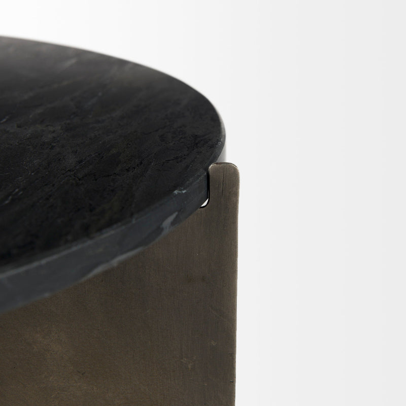 media image for Reinhold End Side Table Mercana Mer 68233 Ab 16 25