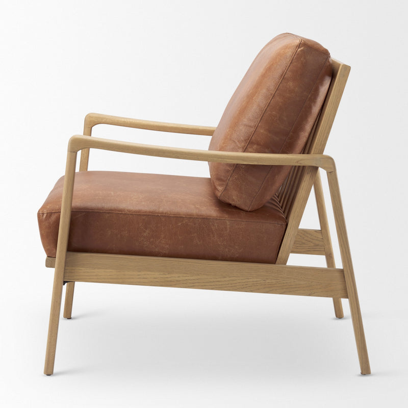 media image for Raeleigh Leather Accent Chair Mercana Mer 69989 5 294