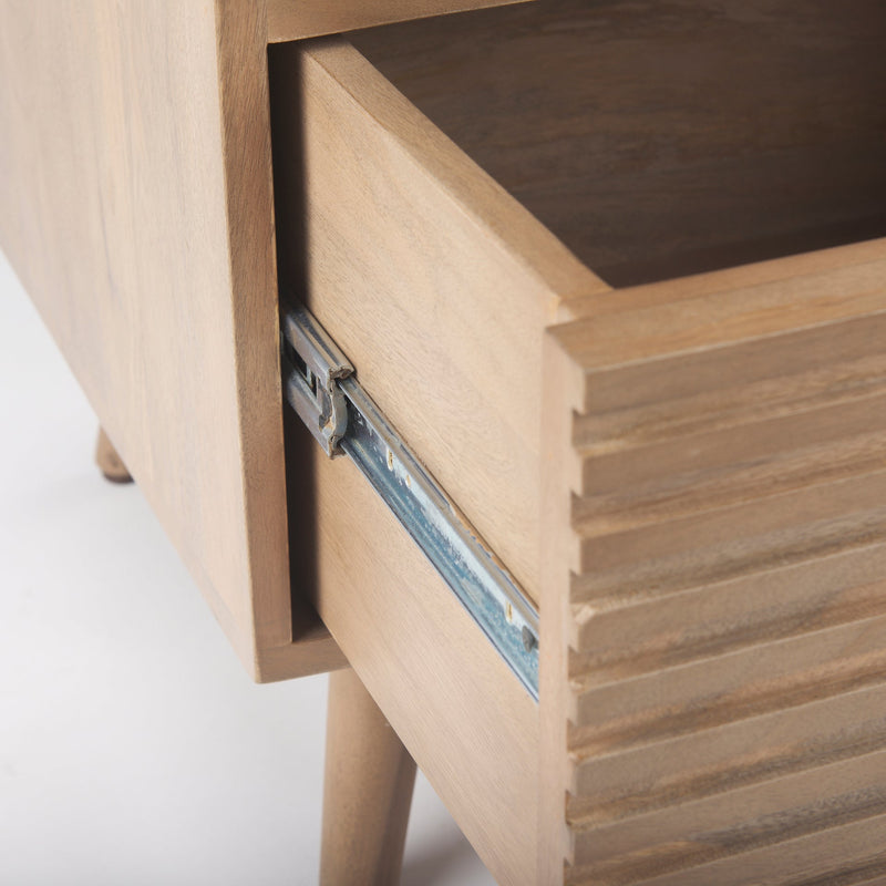 media image for Sable End Side Table Mercana Mer 69891 7 25