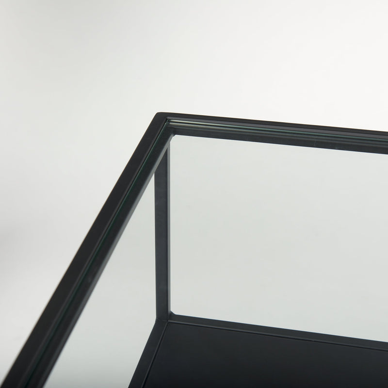 media image for Samson End Side Table Mercana Mer 70096 9 21