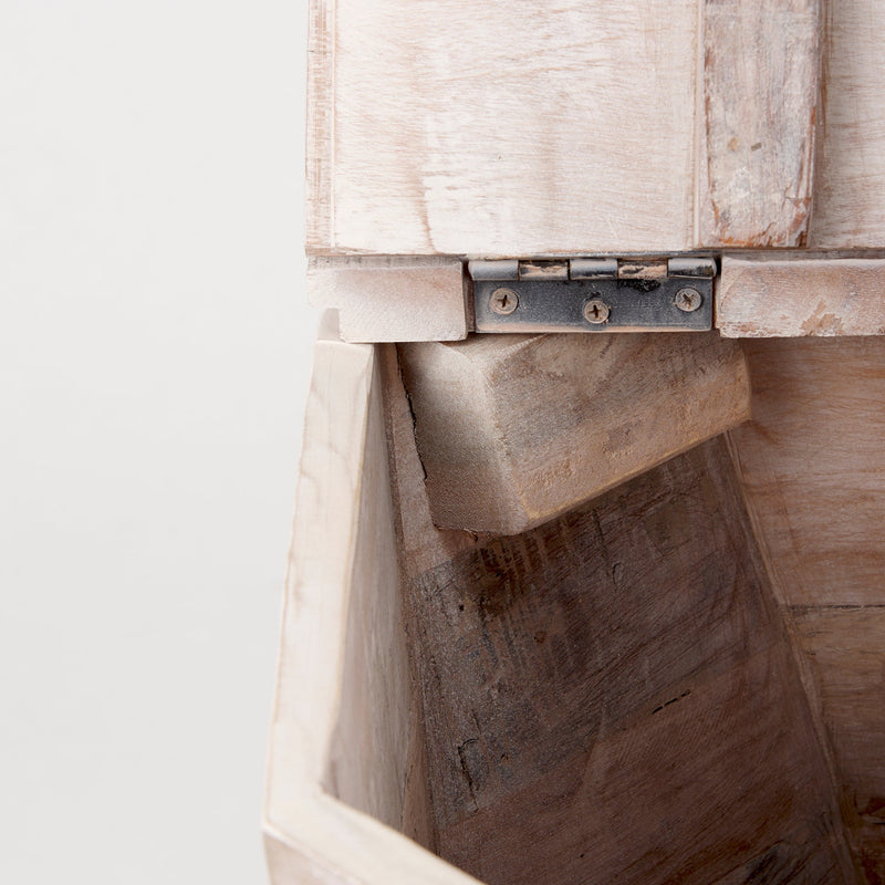 media image for Esagono End Side Table Mercana Mer 67531 20 212