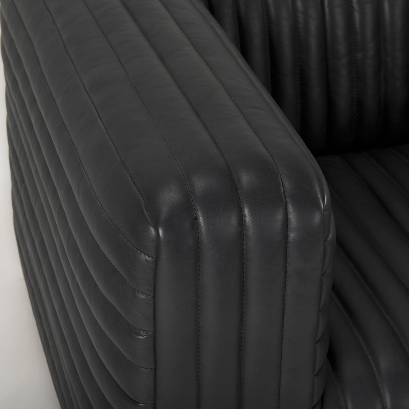 media image for Ricciardo Leather Chair Mercana Mer 70190 15 211