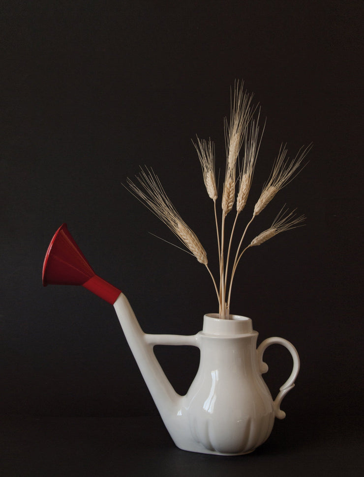 swan porcelain watering can design by seletti 1