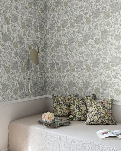 product image for Cray Light Green Floral Trail Wallpaper 11