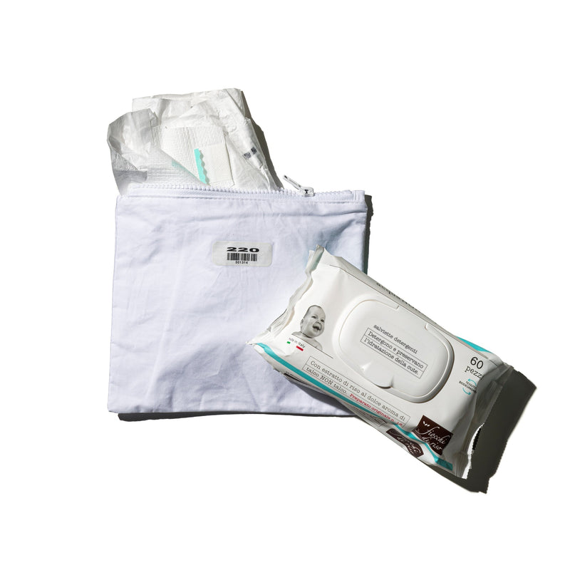 media image for plain pouch 220 design by puebco 1 280