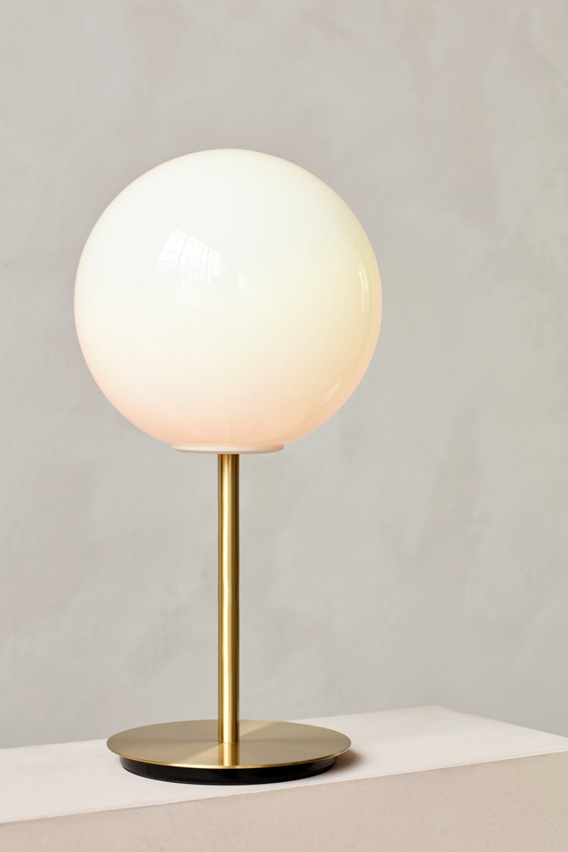 media image for Tr Bulb Table Lamp Audo Copenhagen 71128 001325 4 226