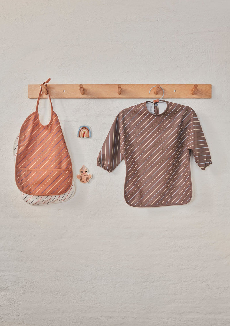 media image for bib striped pack of 2 mellow caramel by oyoy m107166 3 279