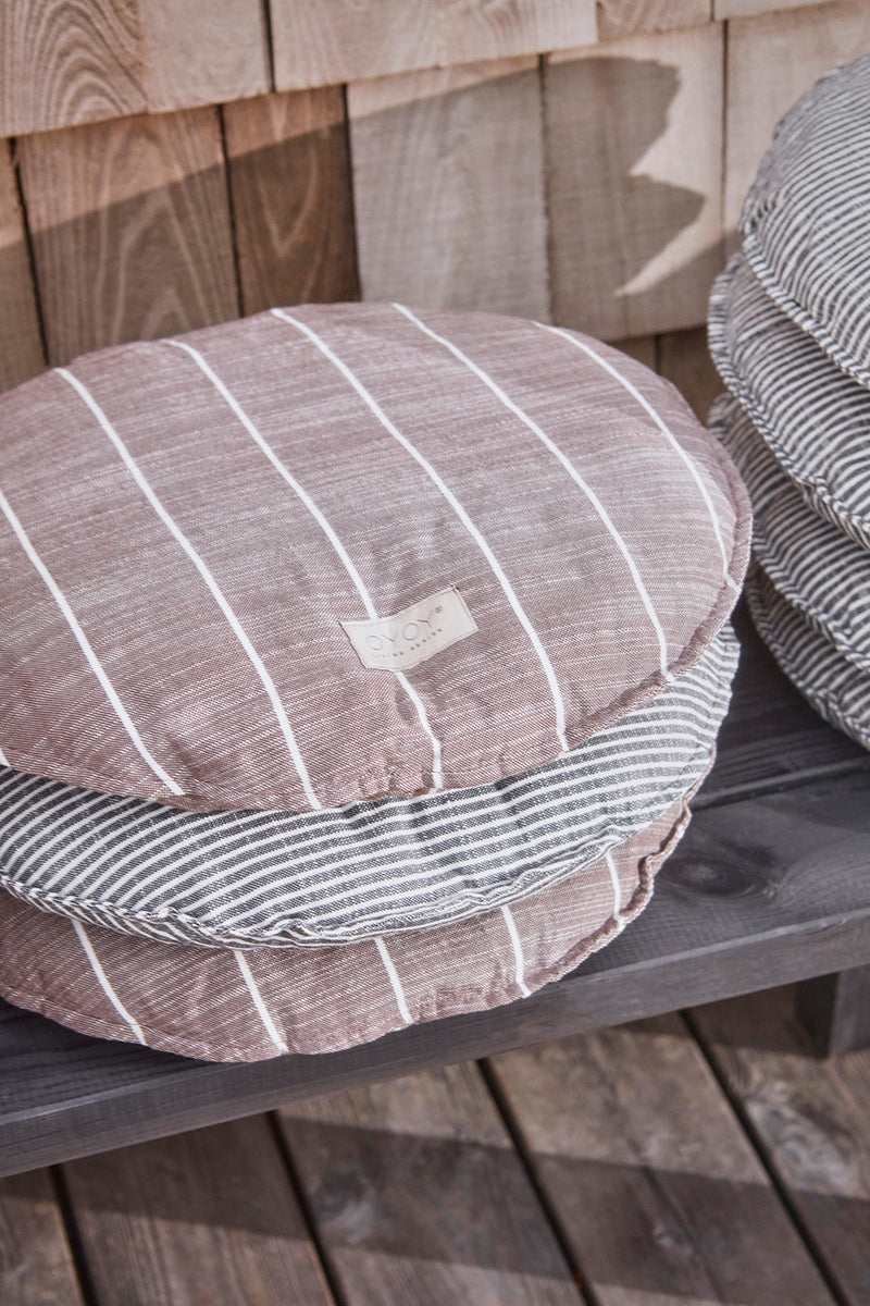 media image for outdoor kyoto cushion round black white 2 282
