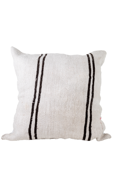 product image of oversized pillow 1 577