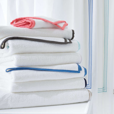 product image for signature banded white indigo towel by annie selke sbwibs 5 29