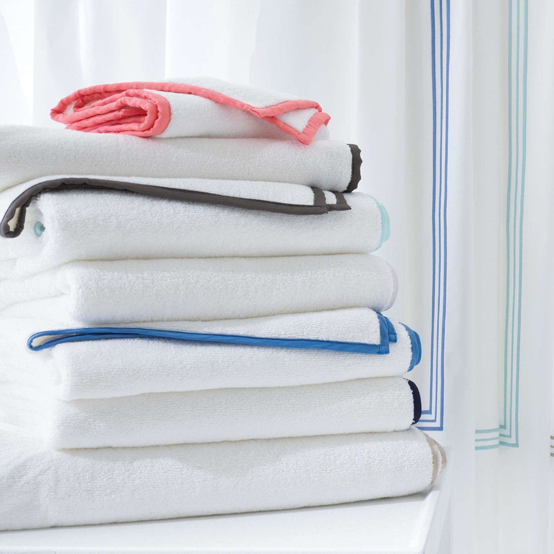 media image for signature banded white indigo towel by annie selke sbwibs 5 268