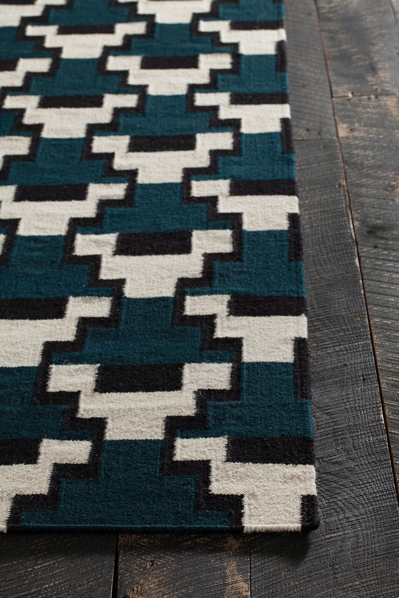 media image for Avon Hand Woven Contemporary Flatweave Avo 34400 Rug Chandra Rugs 3 270