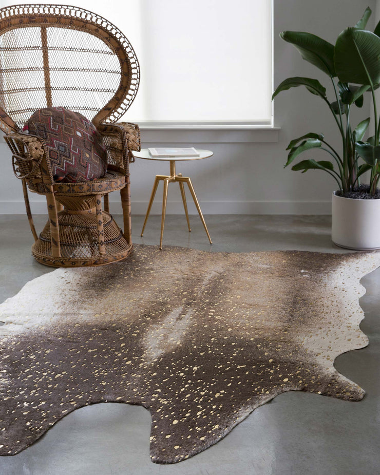 Bryce Rug in Mocha & Gold design by Loloi