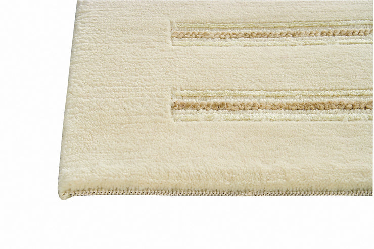 Chicago Collection Wool and Viscose Area Rug in White design by Mat the Basics