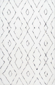 Hand Tufted Beaulah Shaggy Rug in White design by NuLoom
