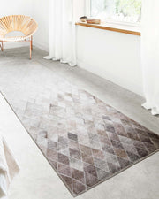 Maddox Rug in Sand & Taupe by Loloi II